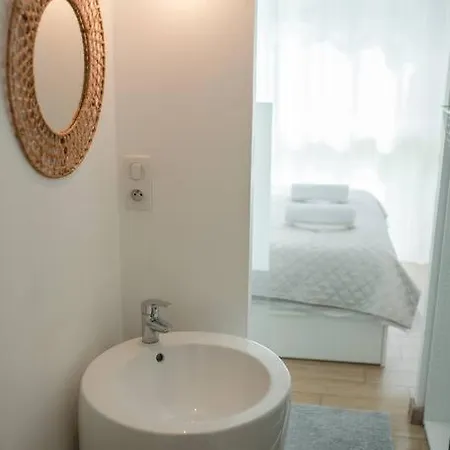 Chez Moltess Apartment